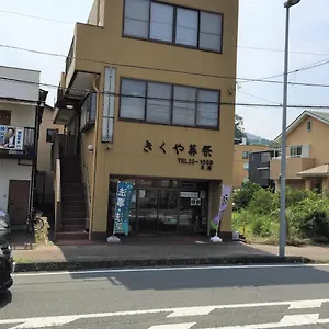  アパート Largo 日本